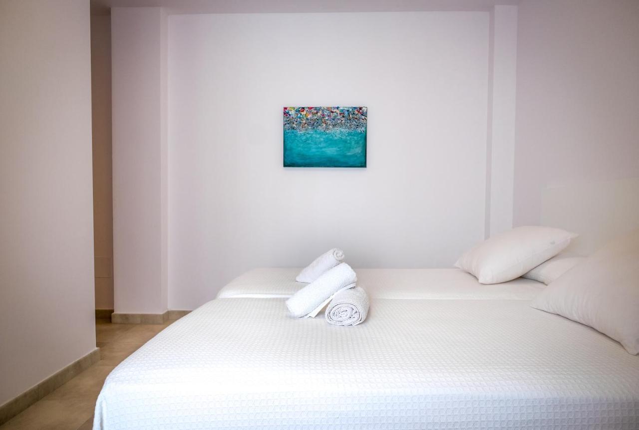 Sal Mar Suites Santa Eularia des Riu Ngoại thất bức ảnh