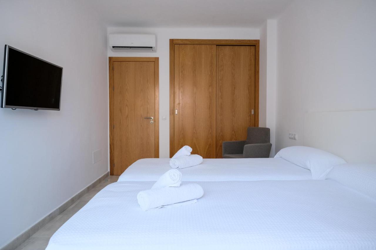 Sal Mar Suites Santa Eularia des Riu Ngoại thất bức ảnh