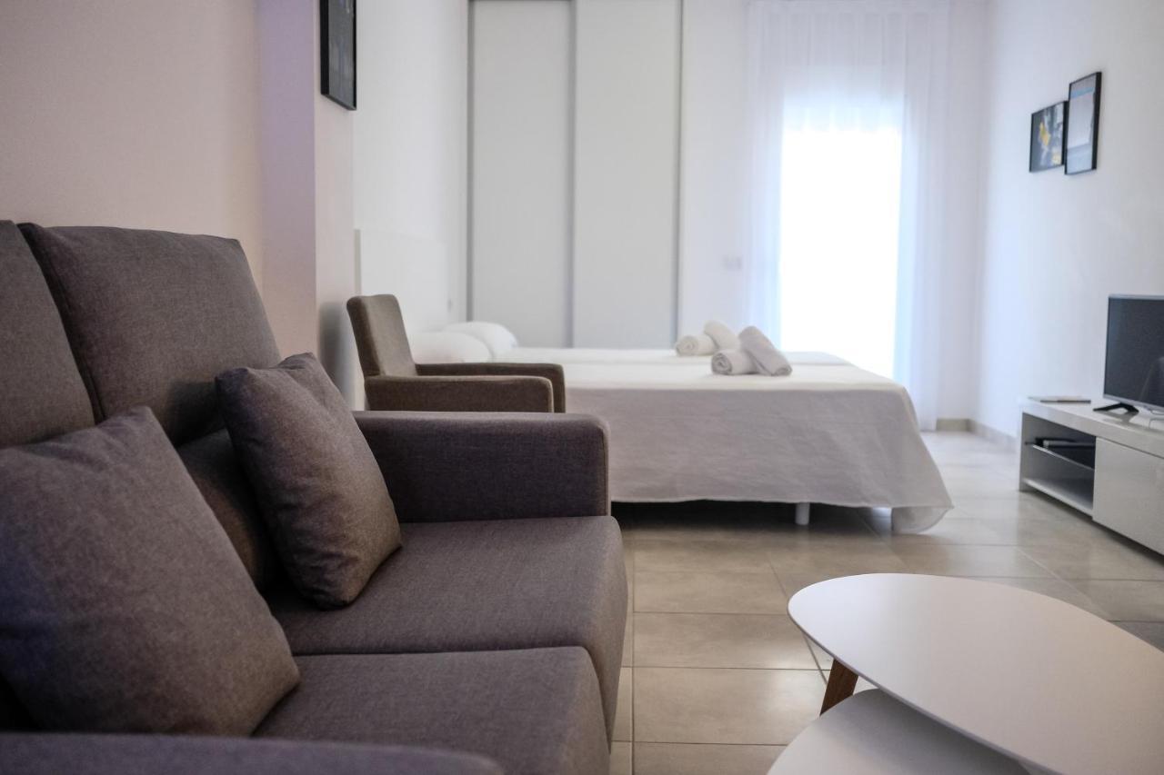 Sal Mar Suites Santa Eularia des Riu Ngoại thất bức ảnh