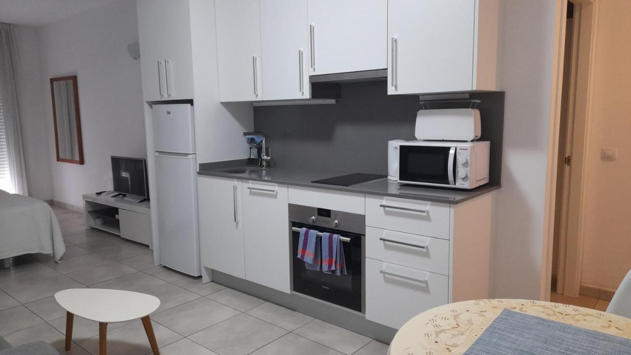 Sal Mar Suites Santa Eularia des Riu Ngoại thất bức ảnh